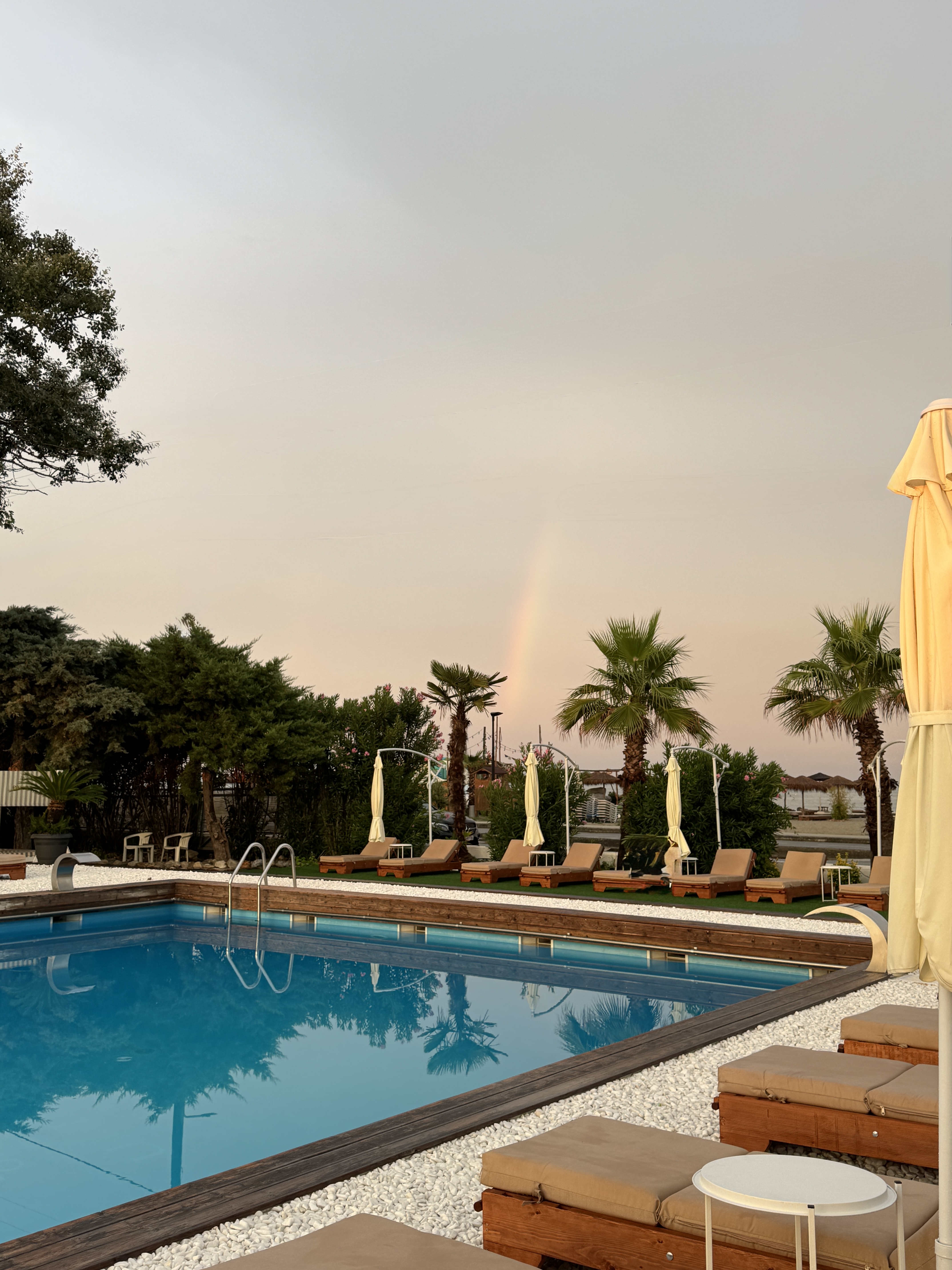 Bulrich Resort | Beach & Pool Bar